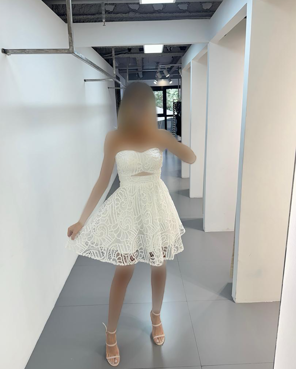 chic dress