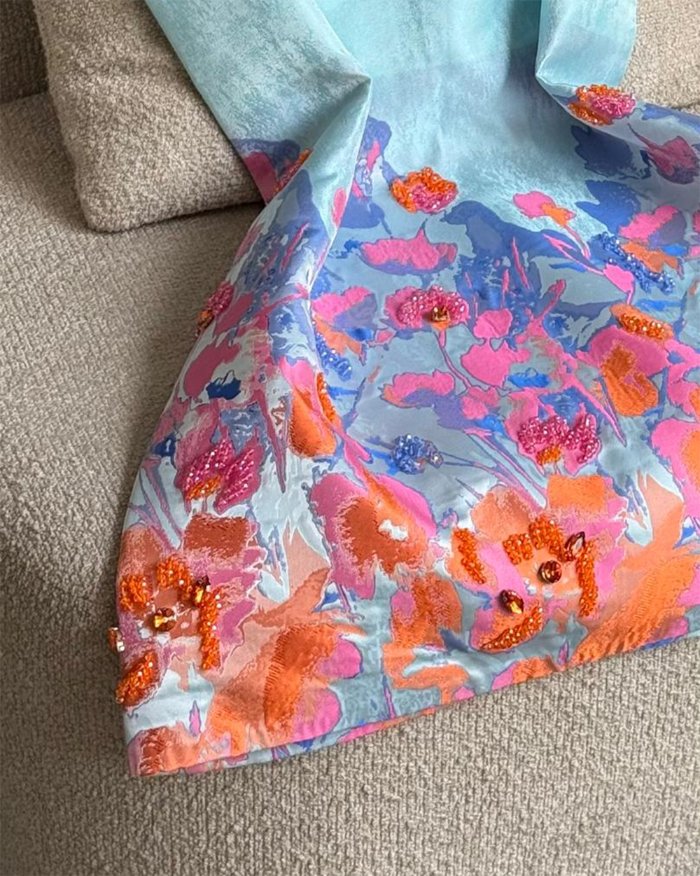 پیراهن کار شده گل