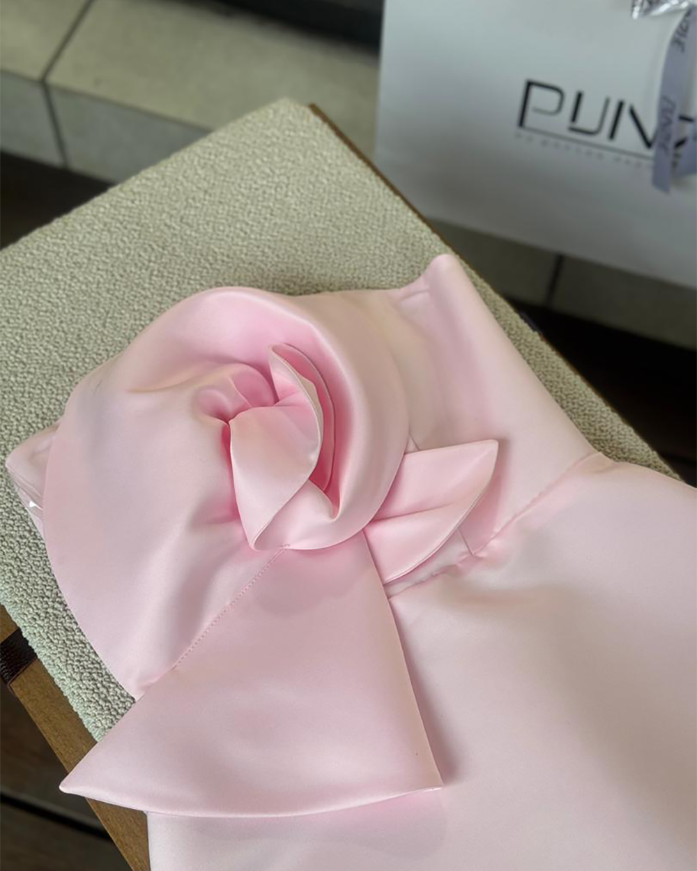 پیراهن جلو گل