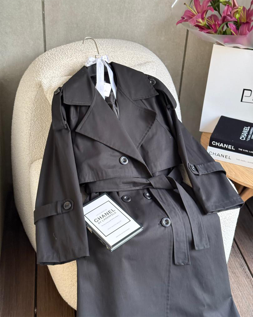 بارونی اور پشت دکمه