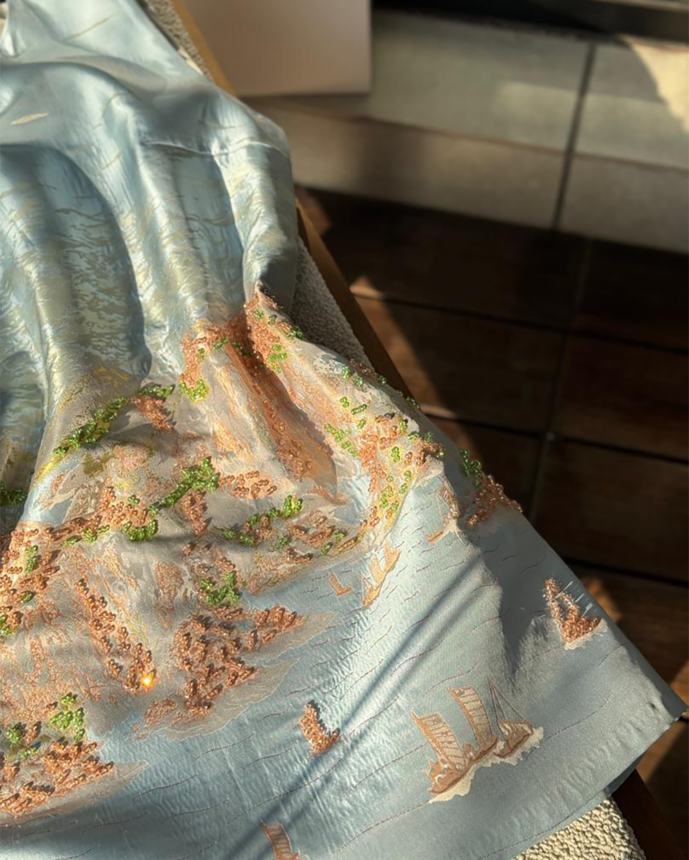 پیراهن رنگی کار شده