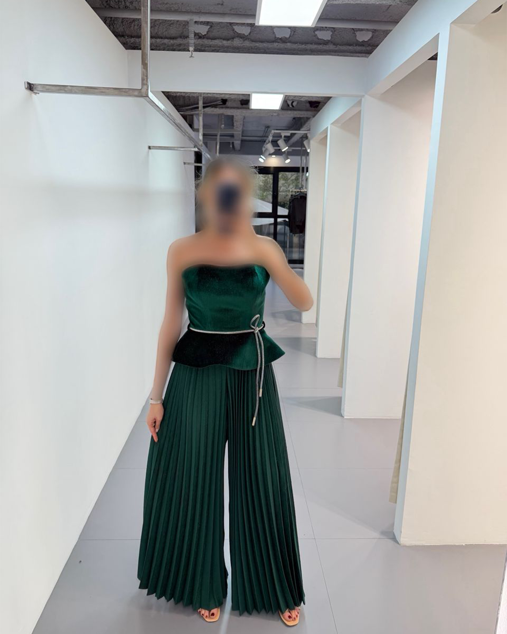 کراپ دکلته مخمل