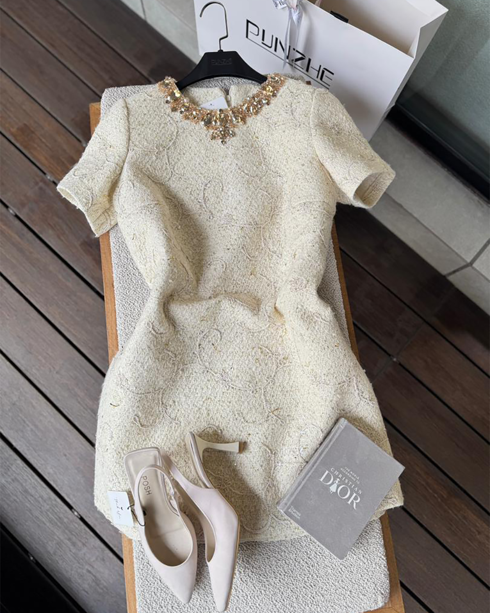 پیراهن شنل یقه سنگ