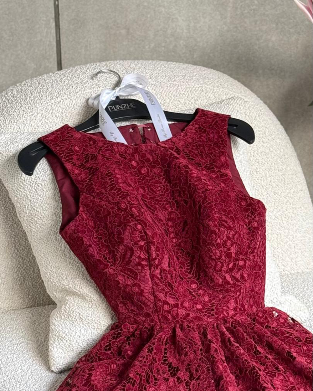 پیراهن یقه گرد دانتل زرشکی