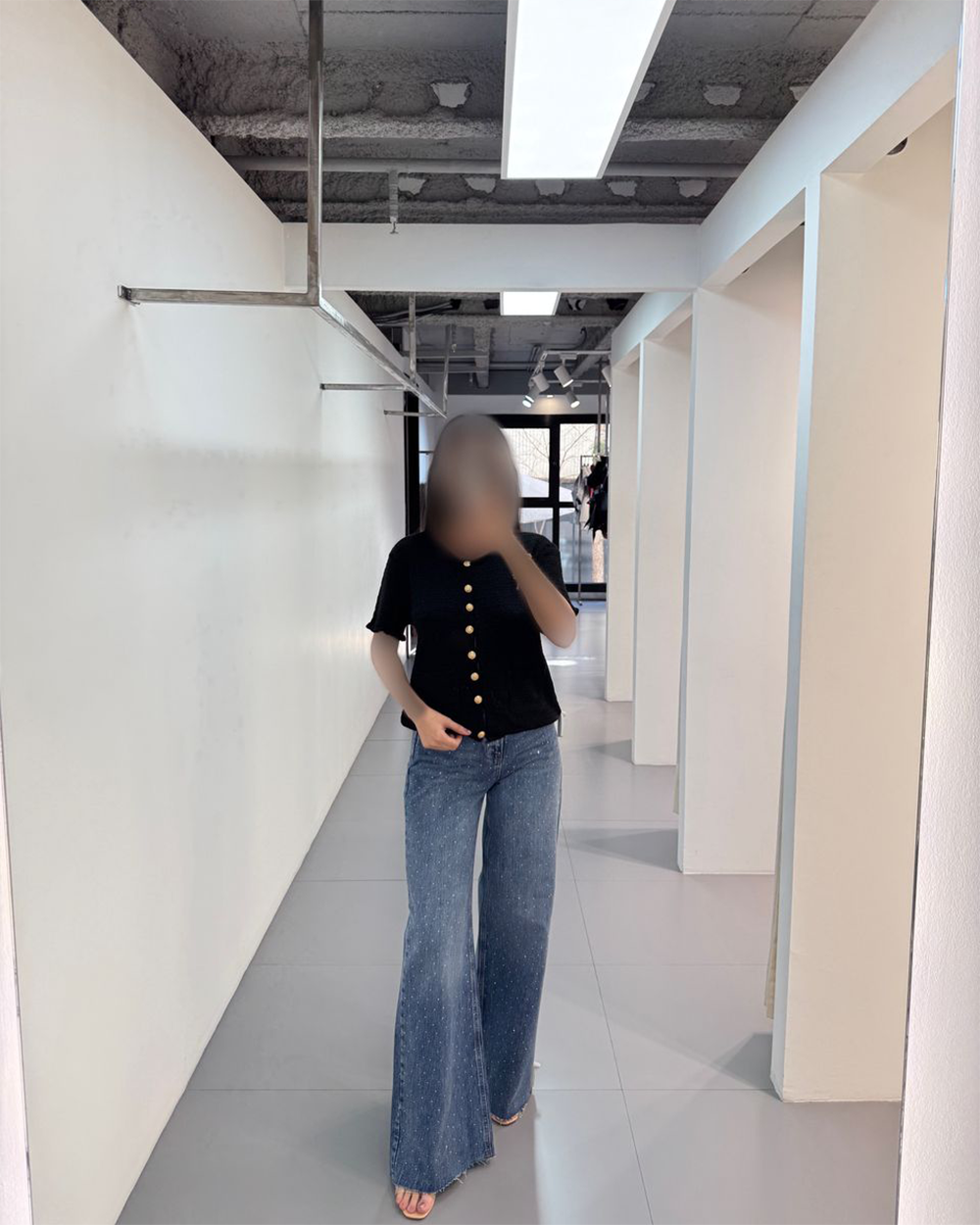 بافت دکمه طلایی