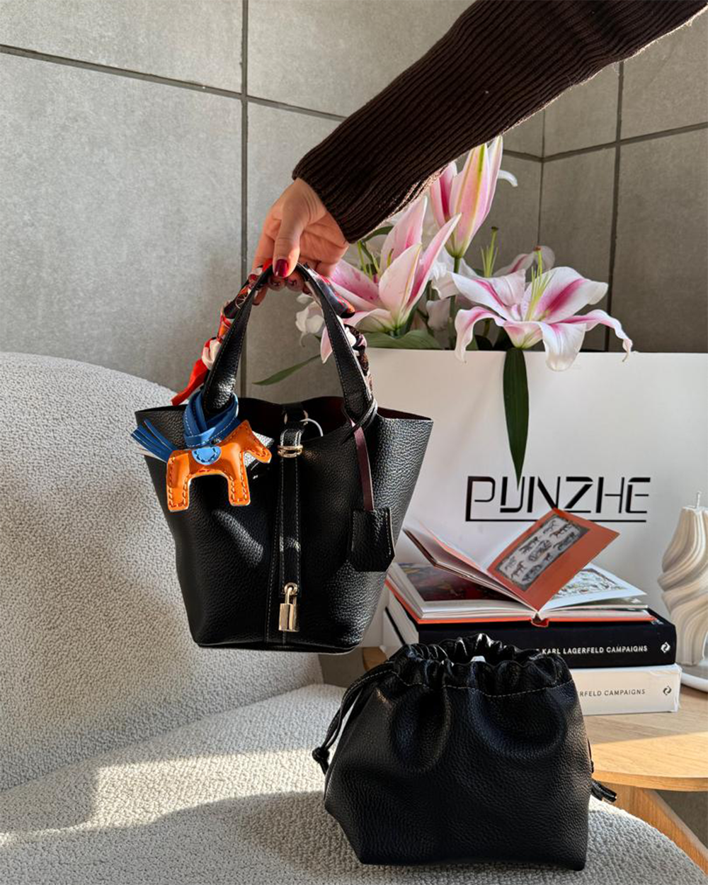 کیف جمع شو چارم دار