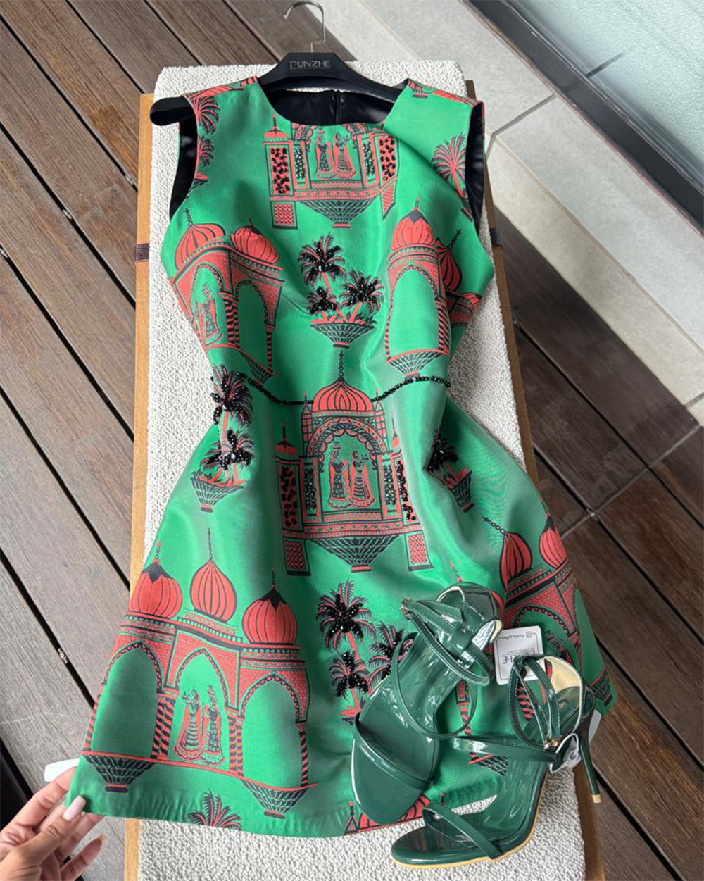 پیراهن رنگی کار شده