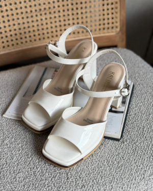 صندل CHIC