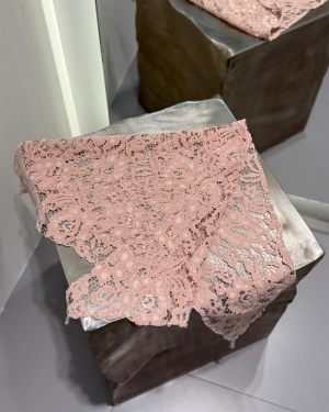 روسری دانتل کلاسیک