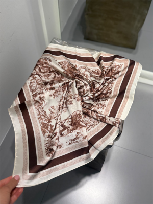 روسری ابریشم لوکس