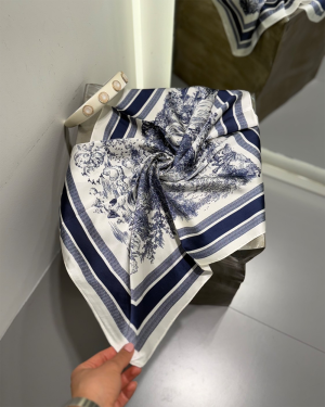 روسری ابریشم لوکس